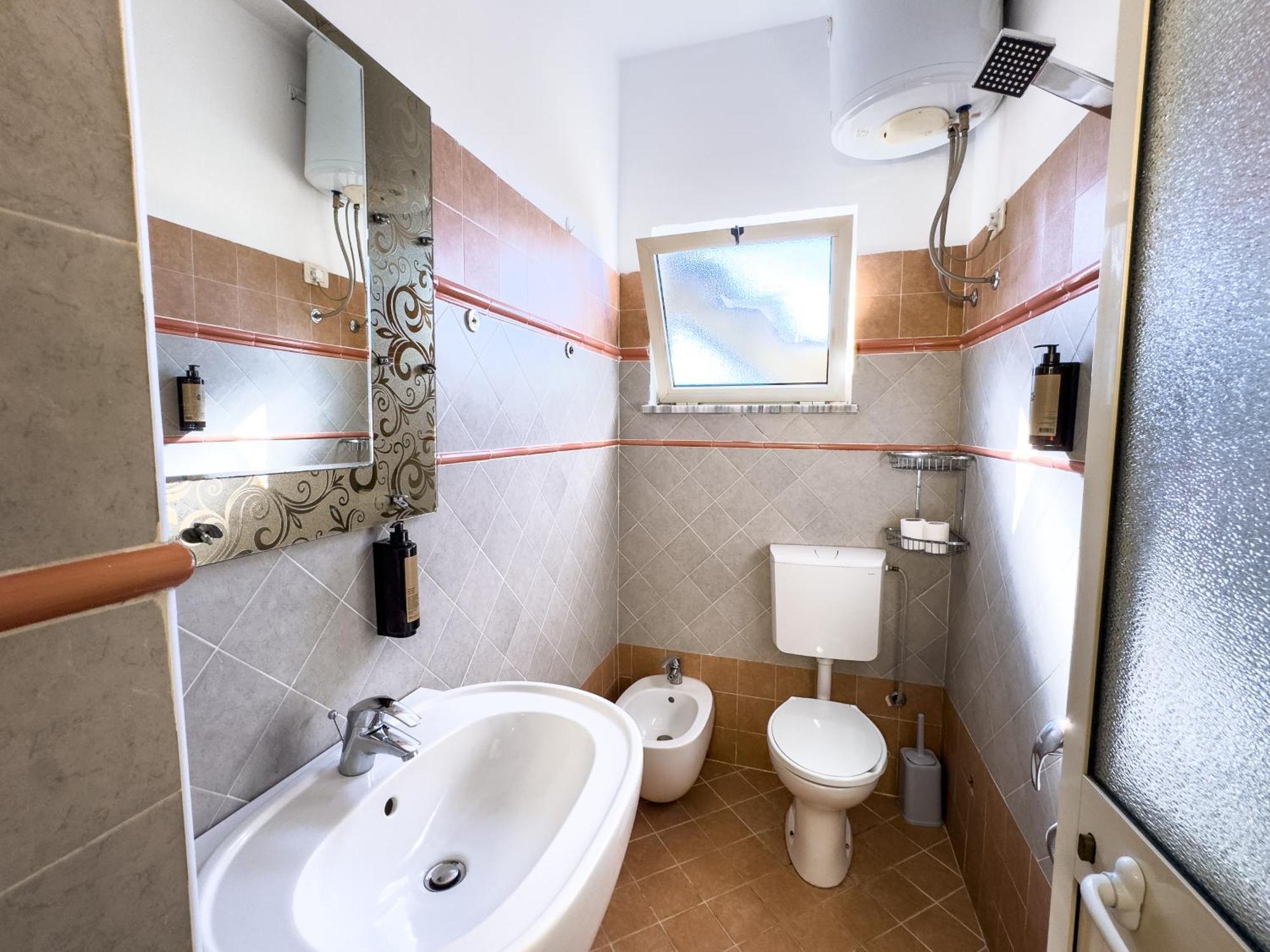 Shkodra Budget Hotel Экстерьер фото