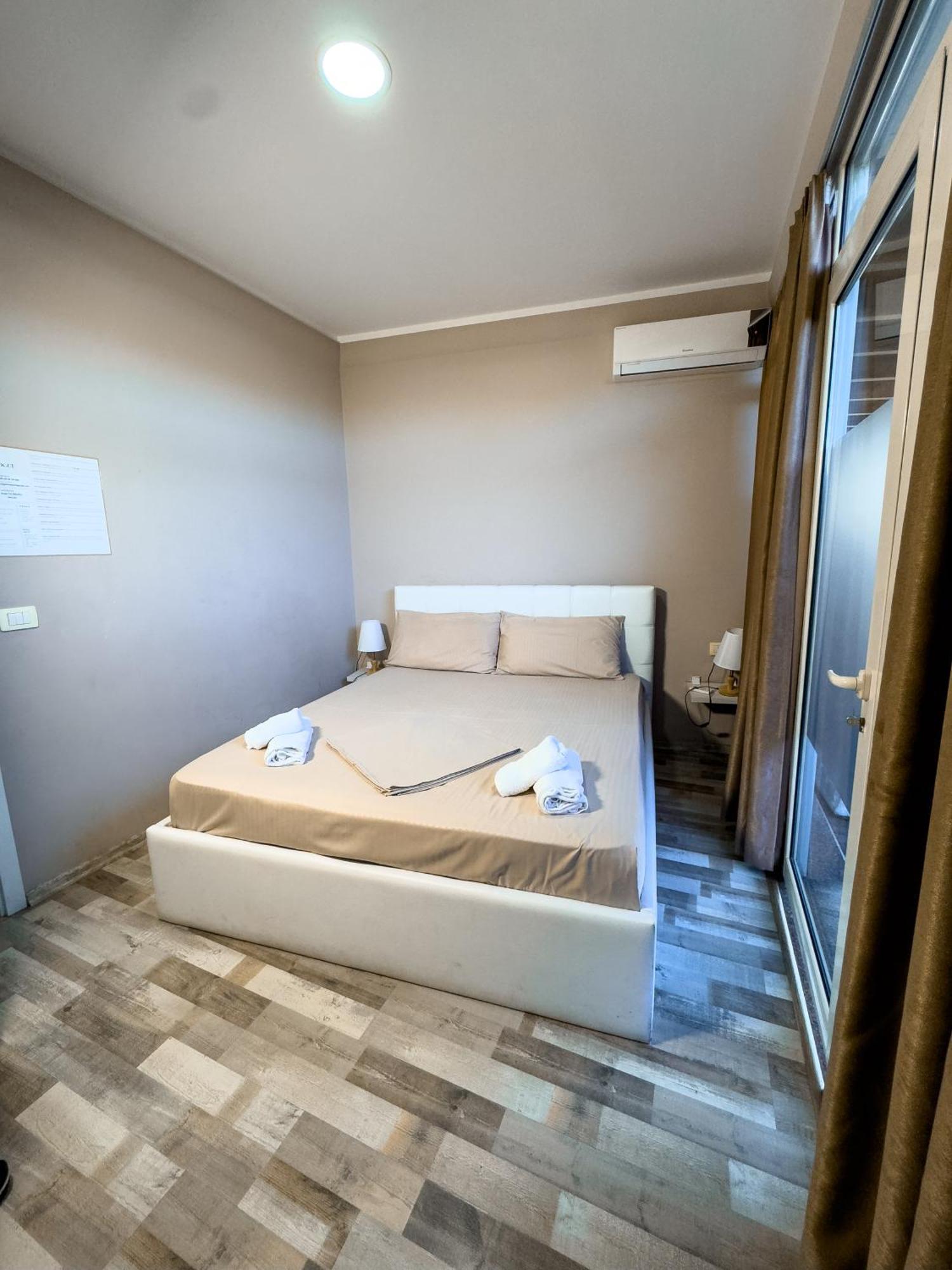 Shkodra Budget Hotel Экстерьер фото